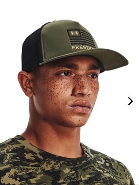 Under Armour Freedom Trucker Cap Structured Front Panels Mesh Back Snapback